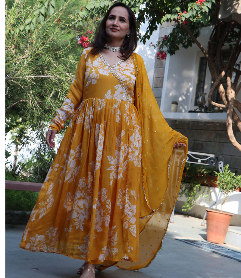 YELLOW AGARKHA STYLE SET