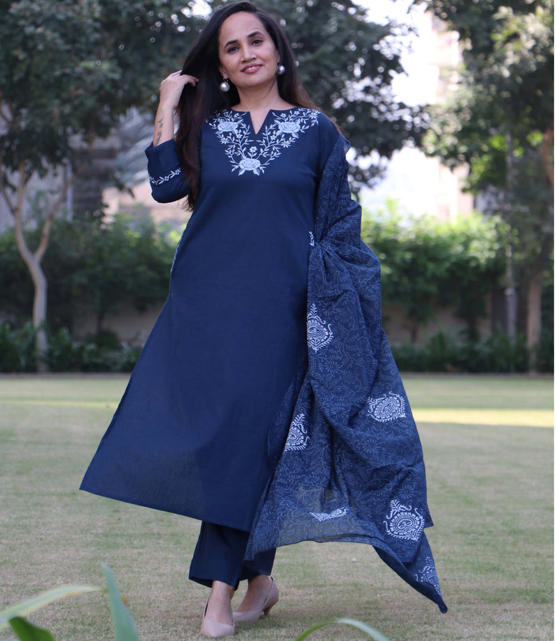NAVY BLUE EMBROIDERY SUIT