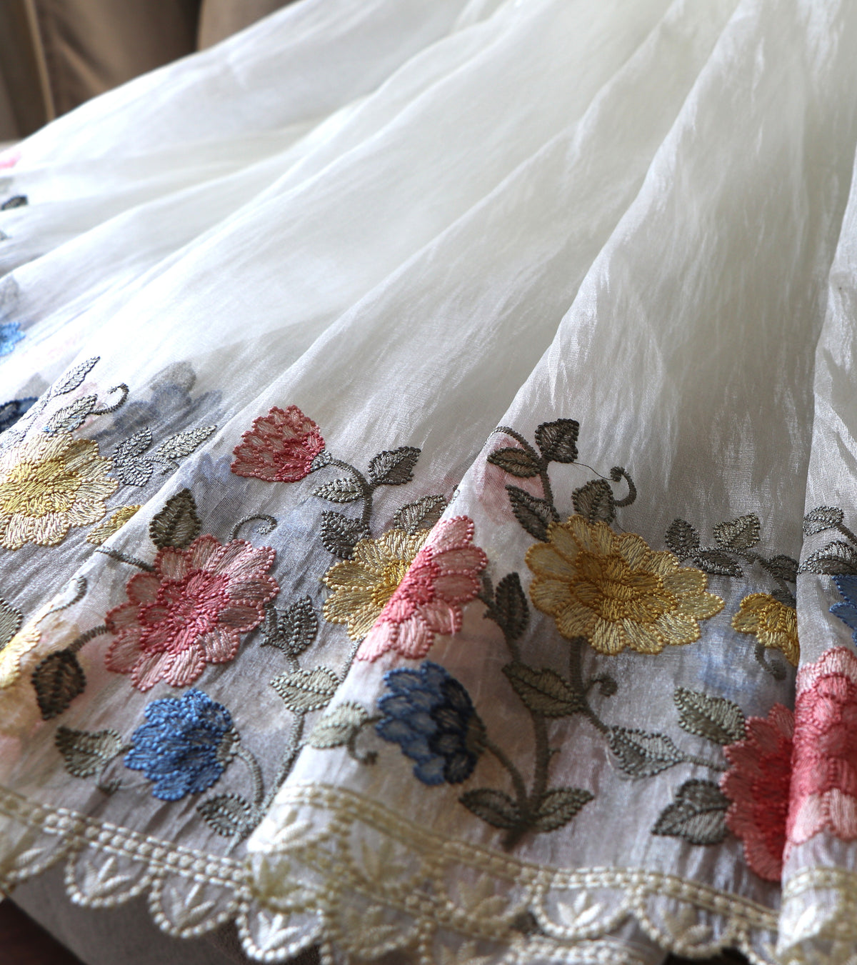 MULTI FLORAL GLASS TISSUE SAREE