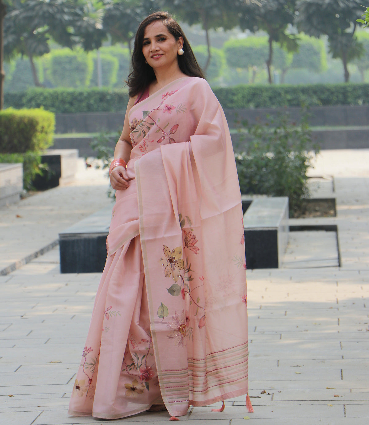 FLORAL THREAD WORK SAREE