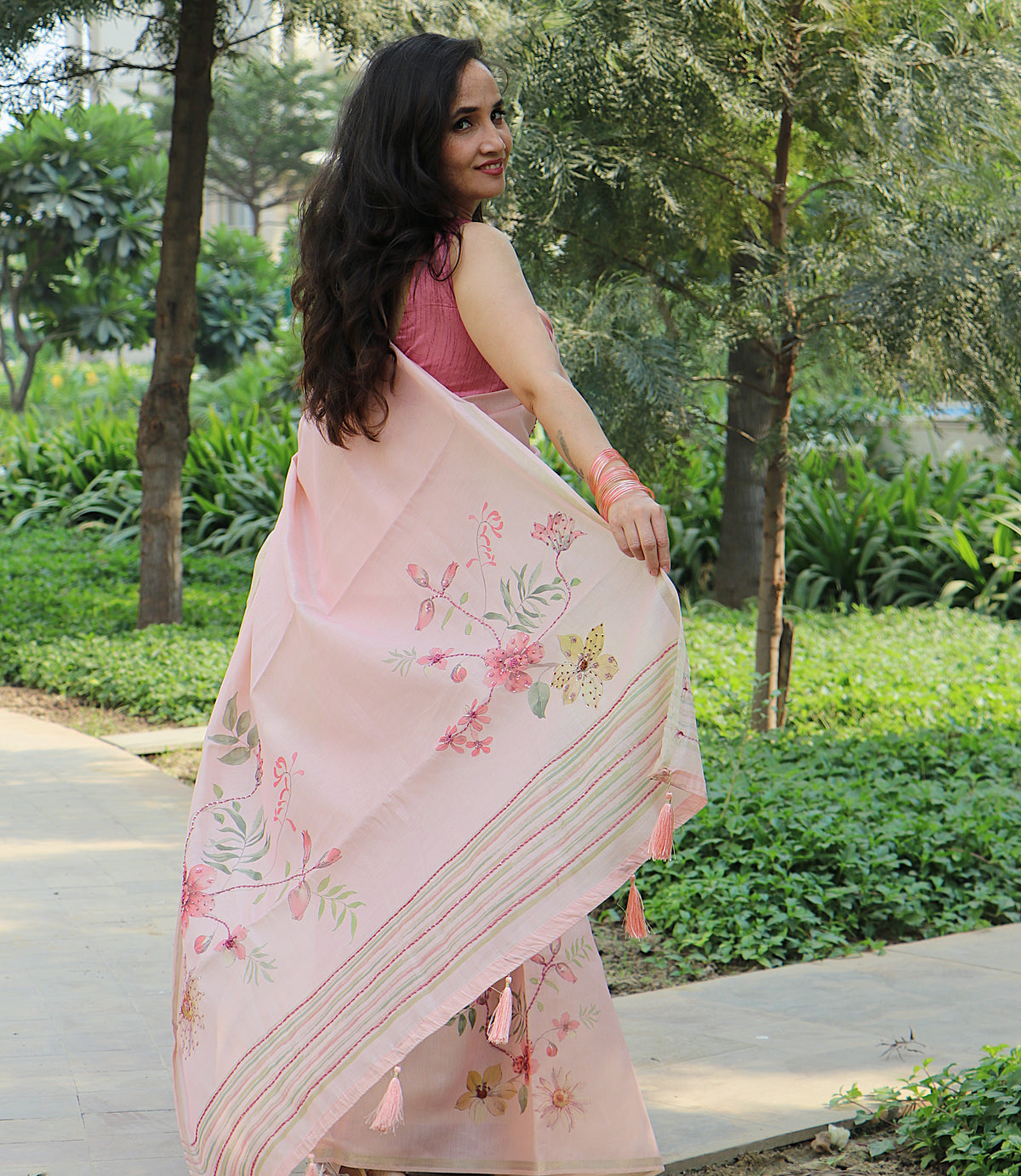 FLORAL THREAD WORK SAREE